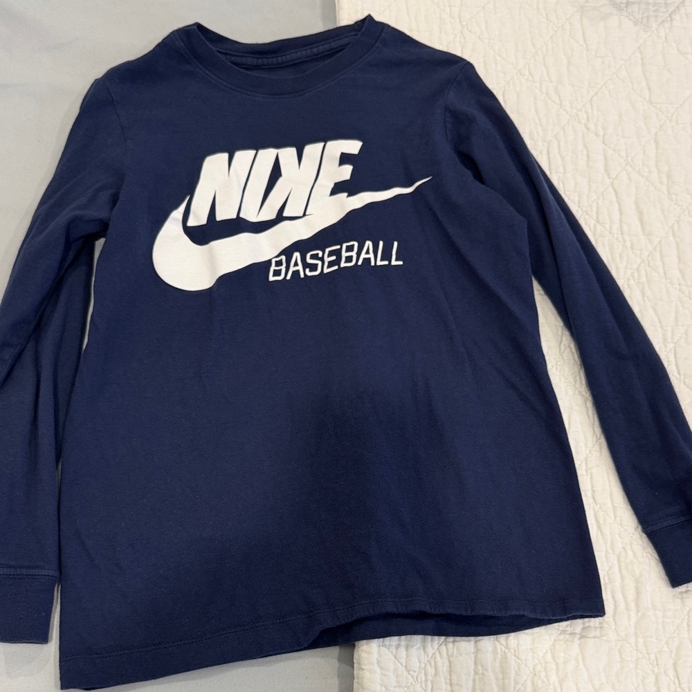 Nike Kids Dark Blue Baseball Long Sleeve Tee. Used. Size Small.